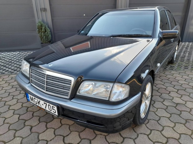 Mercedes-Benz C 250 TD Elegance Kifogstalan L...