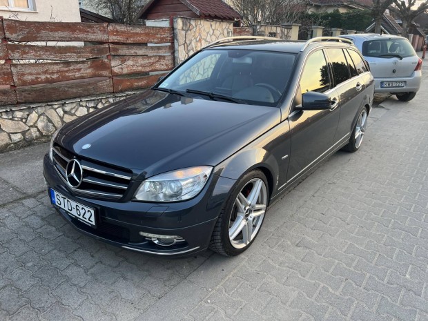 Mercedes-Benz C 250 T CDI Blueefficiency Elegan...