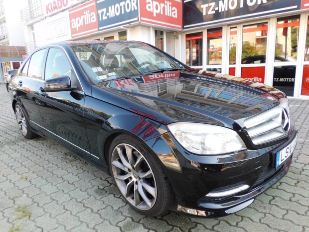 Mercedes-Benz C 300 4Matic Avantgarde (Automata...