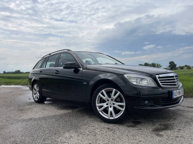 Mercedes-Benz C-Class Friss Műszakival