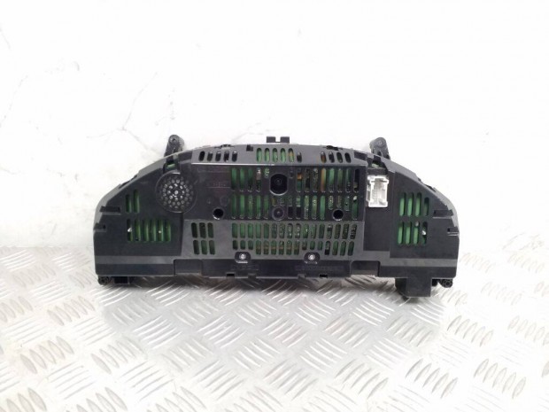 Mercedes Benz C-Osztály 204 Kilométeróra A2049004108