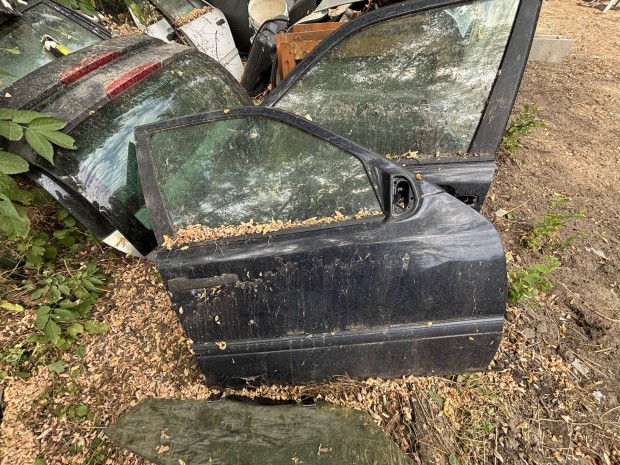 Mercedes-Benz C-osztály w202 ajtó ajtók