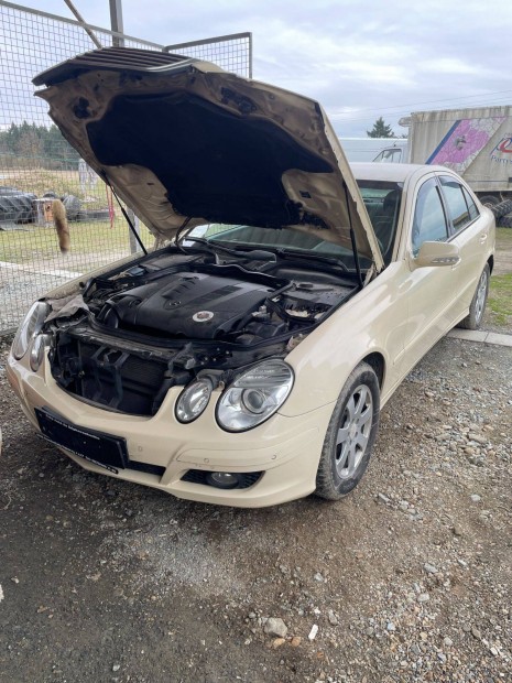 Mercedes Benz E200 CDI
