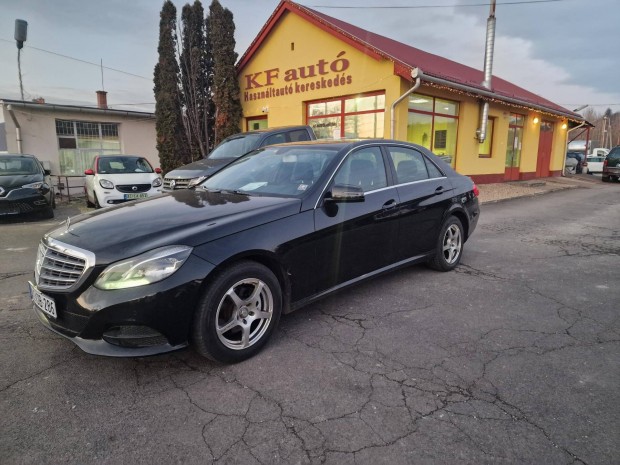 Mercedes-Benz E 200 Bluetec Elegance (Automata)