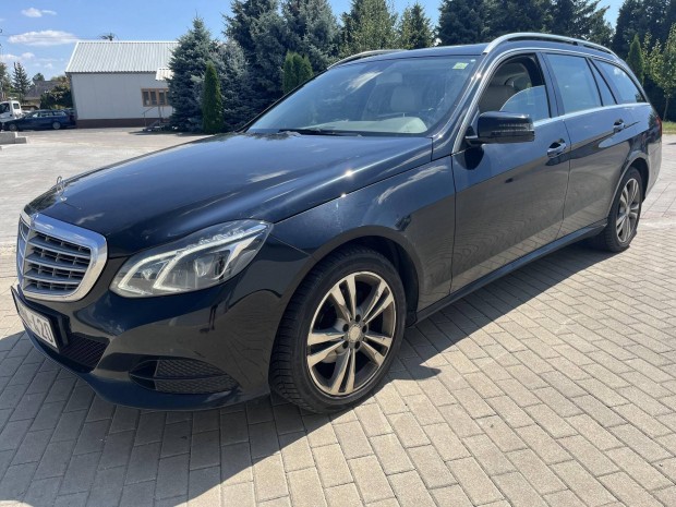 Mercedes-Benz E 200 Bluetec T Elegance