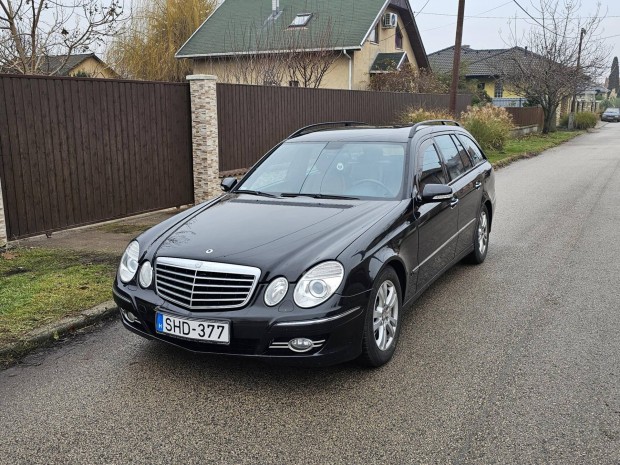 Mercedes-Benz E 200 CDI T Blueefficiency Avantg...