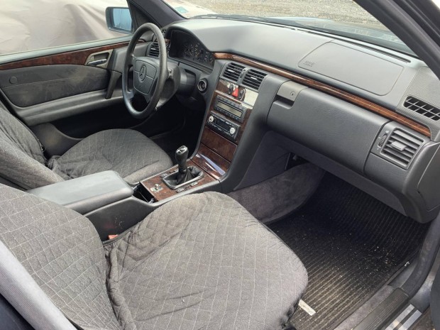 Mercedes-Benz E 200 Classic