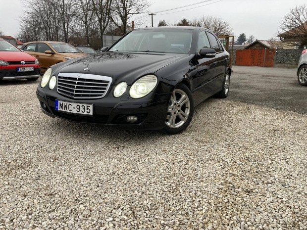 Mercedes-Benz E 200 Kompressor Avantgarde (Auto...