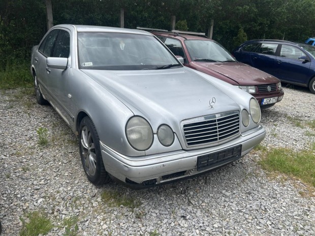 Mercedes-Benz E 220 CDI Avantgarde