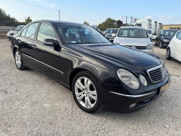Mercedes-Benz E 220 CDI Avantgarde Csere-Beszám...