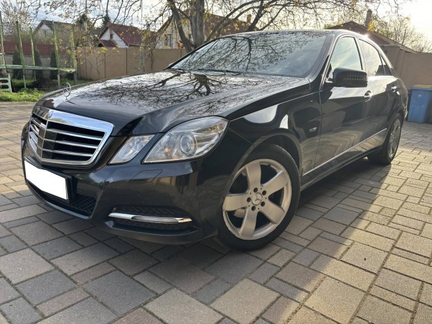 Mercedes-Benz E 220 CDI Avantgarde (Automata) T...