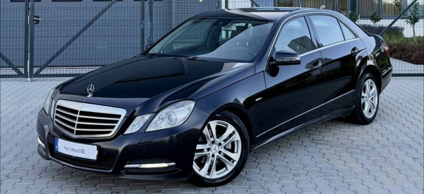 Mercedes-Benz E 220 CDI Blueefficiency Avantgar...