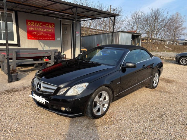Mercedes-Benz E 220 CDI Blueefficiency Avantgar...