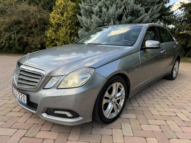 Mercedes-Benz E 220 CDI Blueefficiency Avantgar...