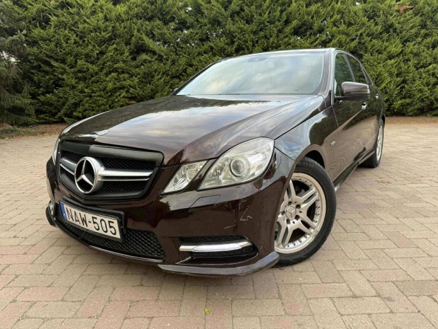 Mercedes-Benz E 220 CDI Blueefficiency Avantgar...