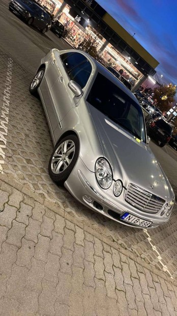 Mercedes-Benz E 220 CDI Classic (Automata)