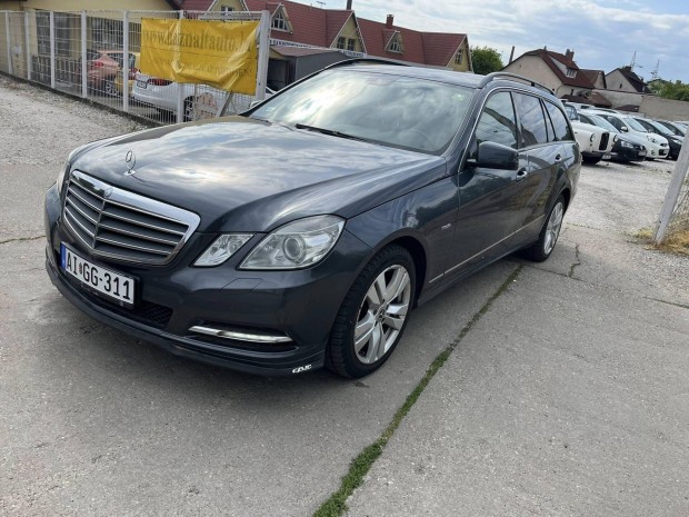 Mercedes-Benz E 220 CDI T Blueeff. Avantg. 7G-T...
