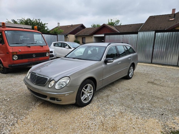 Mercedes-Benz E 220 T CDI Elegance