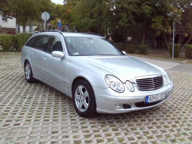 Mercedes-Benz E 220 T CDI Elegance (Automata) K...