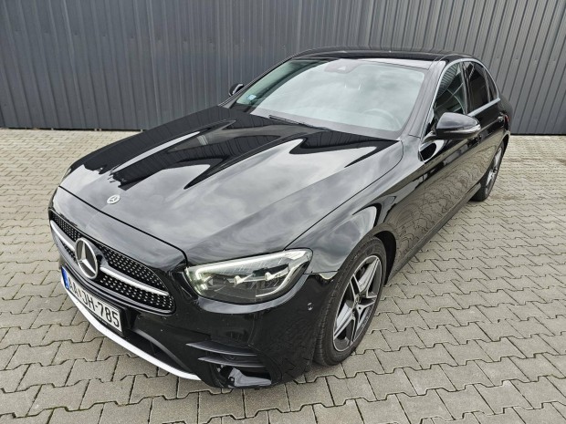 Mercedes-Benz E 220 d 4Matic 9G-Tronic