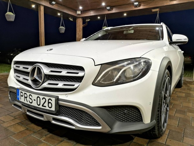 Mercedes-Benz E 220 d 4Matic All-Terrain 9G-Tro...