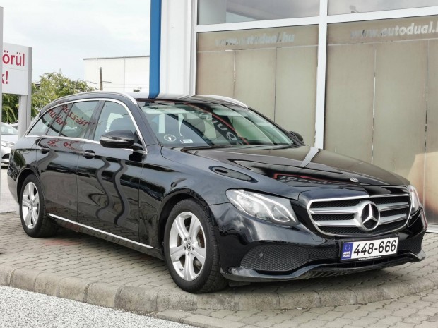 Mercedes-Benz E 220 d T 9G-Tronic