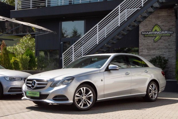 Mercedes-Benz E 250 CDI 4Matic Avantgarde (Auto...