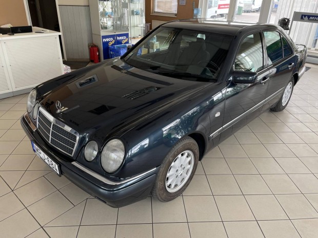 Mercedes-Benz E 250 D Elegance