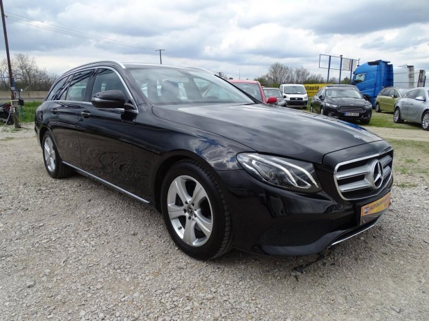 Mercedes-Benz E 250 T 9G-Tronic Hitel! Csere-BE...