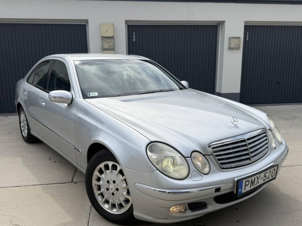 Mercedes-Benz E 270 CDI Classic (Automata)