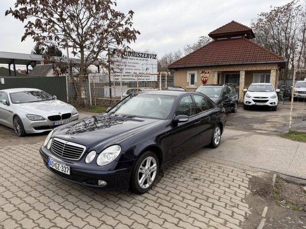 Mercedes-Benz E 270 CDI Classic (Automata)