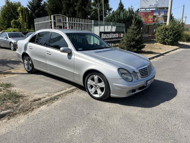 Mercedes-Benz E 270 CDI Elegance Magyar O+Fris...