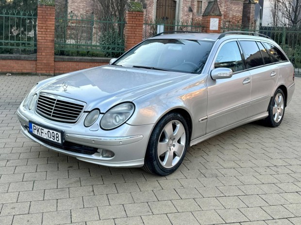 Mercedes-Benz E 270 T CDI Avantgarde (Automata)...