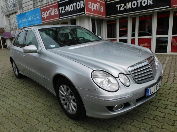 Mercedes-Benz E 280 Elegance Magyarországi! Gar...