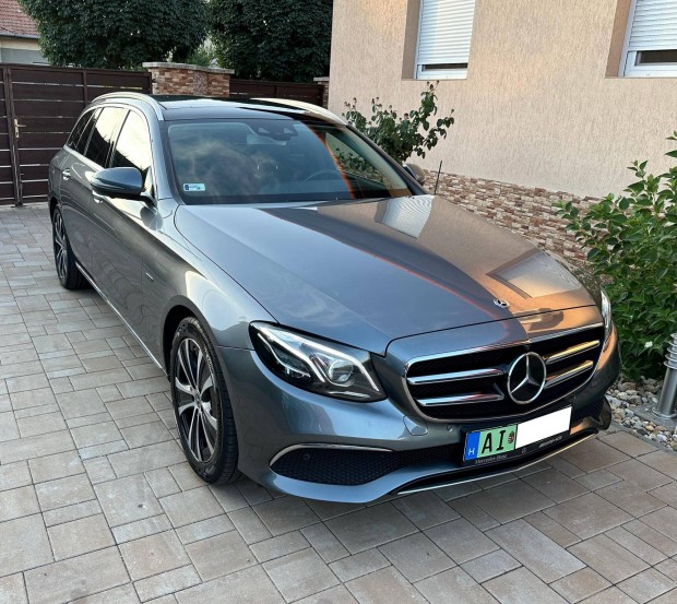 Mercedes-Benz E 300 de T 9G-Tronic EQ Power Ful...