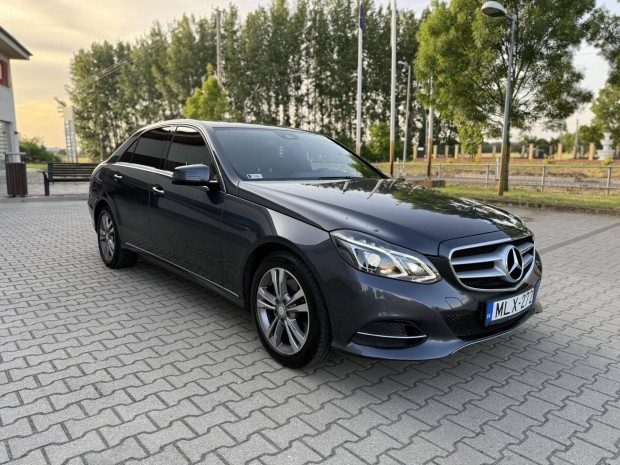 Mercedes-Benz E 350 Bluetec 4Matic Avantgarde (...
