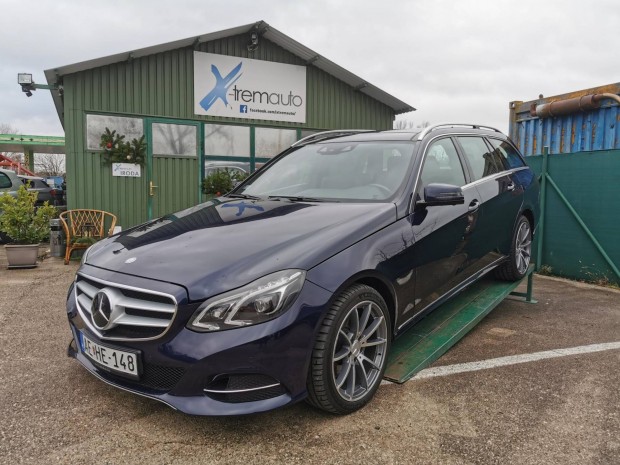 Mercedes-Benz E 350 Bluetec 4Matic T Avantgarde...