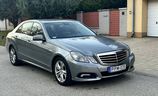 Mercedes-Benz E 350 CDI 4Matic Blueefficiency A...