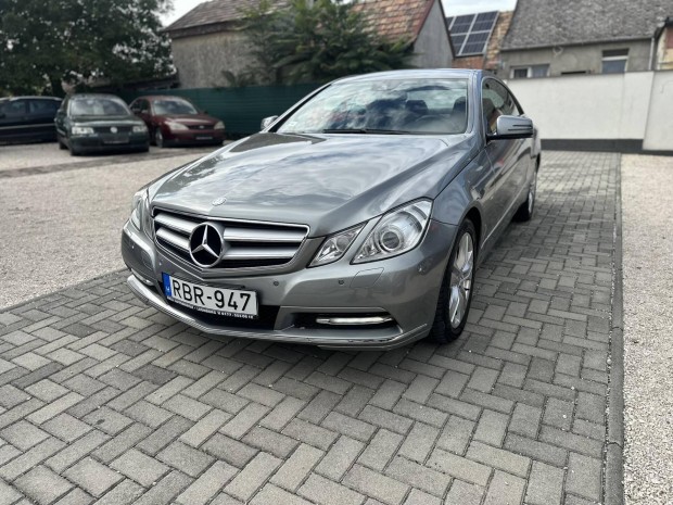 Mercedes-Benz E 350 CDI Blueefficiency Elegance...