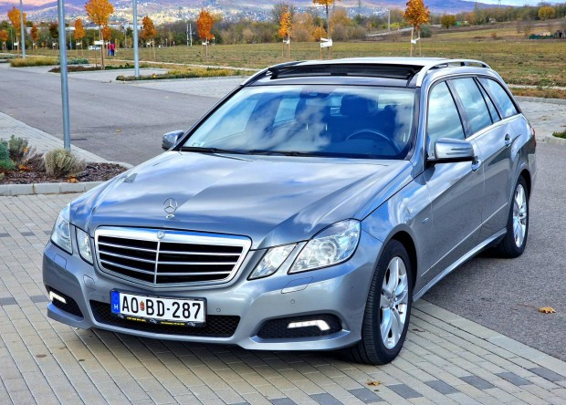 Mercedes-Benz E 350 CGI T Blueefficiency Avantg...