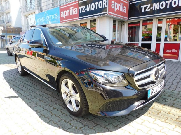 Mercedes-Benz E 350 d 4Matic 9G-Tronic Vezetett...