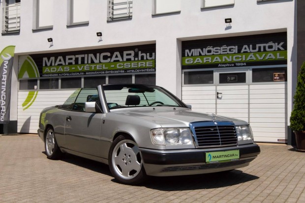 Mercedes-Benz E-Osztly 300 CE-24 Cabrio A Frf...