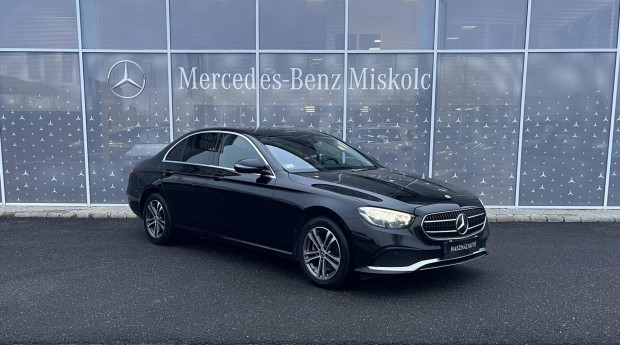 Mercedes-Benz E-Osztály E 200 4Matic 9G-Tronic...