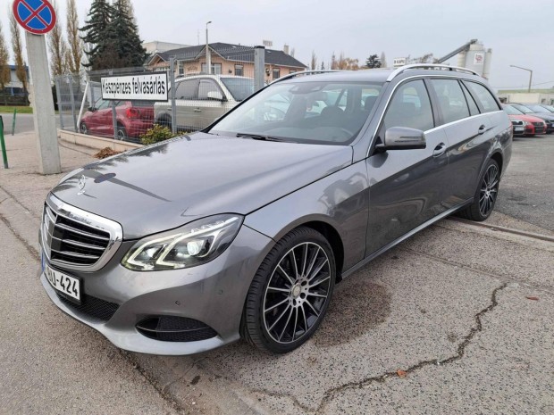 Mercedes-Benz E-Osztly E 250 Bluetec Elegance...