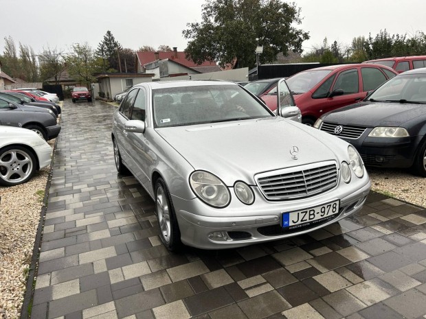 Mercedes-Benz E-Osztály E 270 CDI Classic (Auto...