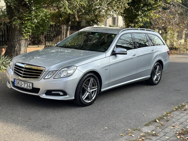 Mercedes-Benz E-Osztly E 350 CDI T 4Matic Blue...