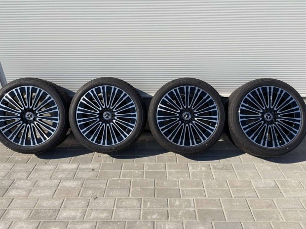 Mercedes Benz Eqe Felni Ny�ri �j