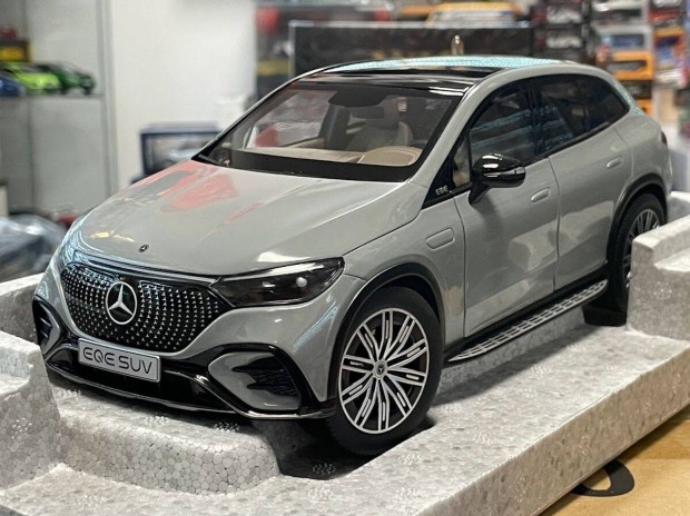 Mercedes-Benz Eqe SUV X294 AMG Line 2023 1:18 Nzg B66960837