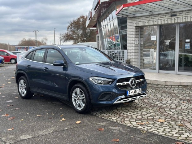 Mercedes-Benz GLA 180 7G-DCT Magyarorszgi! f...