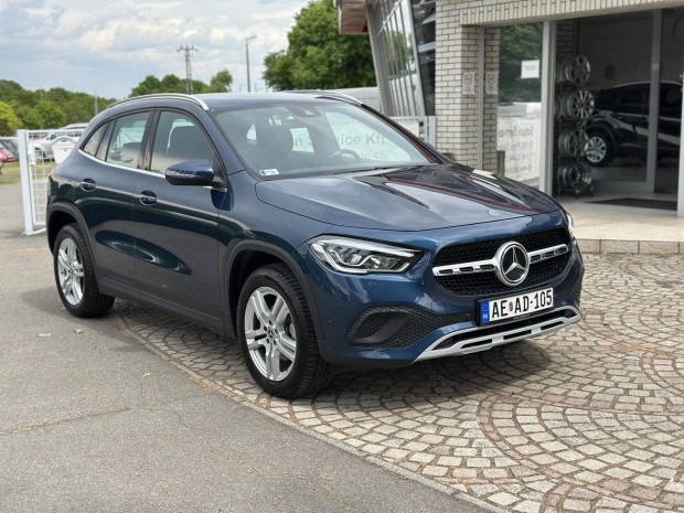 Mercedes-Benz GLA 180 7G-DCT Magyarországi! Áfá...